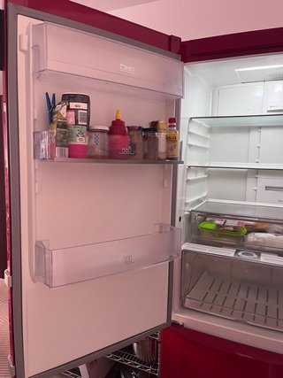 Nevera Electrolux Roja