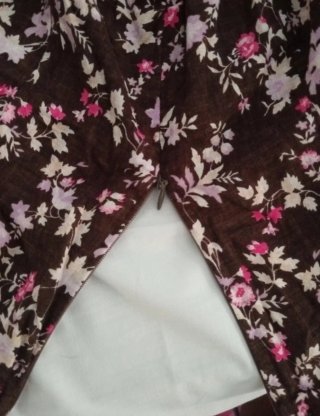 Camiseta floral tirantes con encaje
