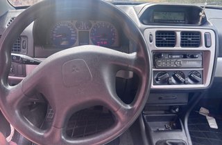 Mitsubishi Pajero Pininfarina 2003