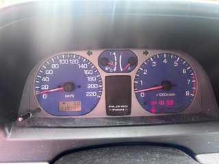 Mitsubishi Pajero Pininfarina 2003