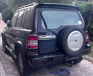 Mitsubishi Pajero Pininfarina 2003