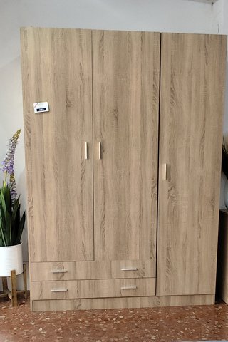 ARMARIO 3 PUERTAS – IDEAL PARA PISOS DE ALQUILER