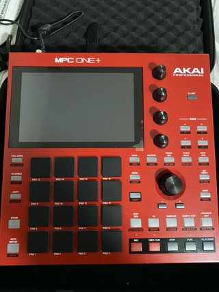 Akai MPC ONE+ Roja