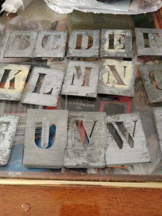 Plantillas Letras Metal Zinc