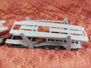 Camión Portacoches MAN 1:43 New Ray
