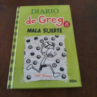7 libros de Diario de Greg + 2 repetidos
