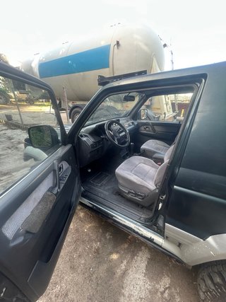 Mitsubishi Montero 1996
