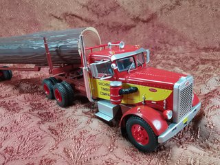 Camión Peterbilt 281 1962 Gilchrist Timber
