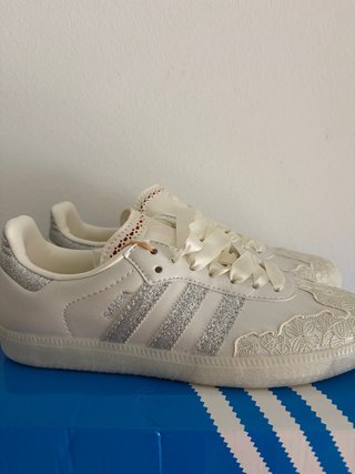 Adidas Samba Mujer Plata y Blanco