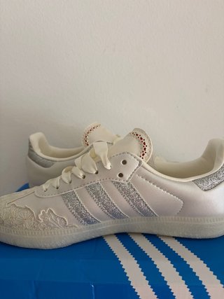 Adidas Samba Mujer Plata y Blanco