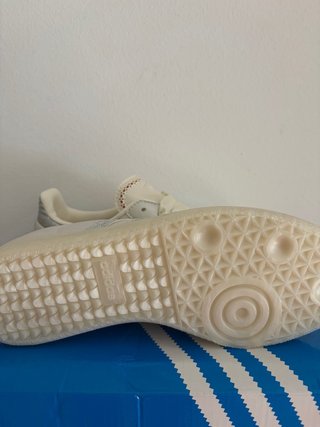 Adidas Samba Mujer Plata y Blanco