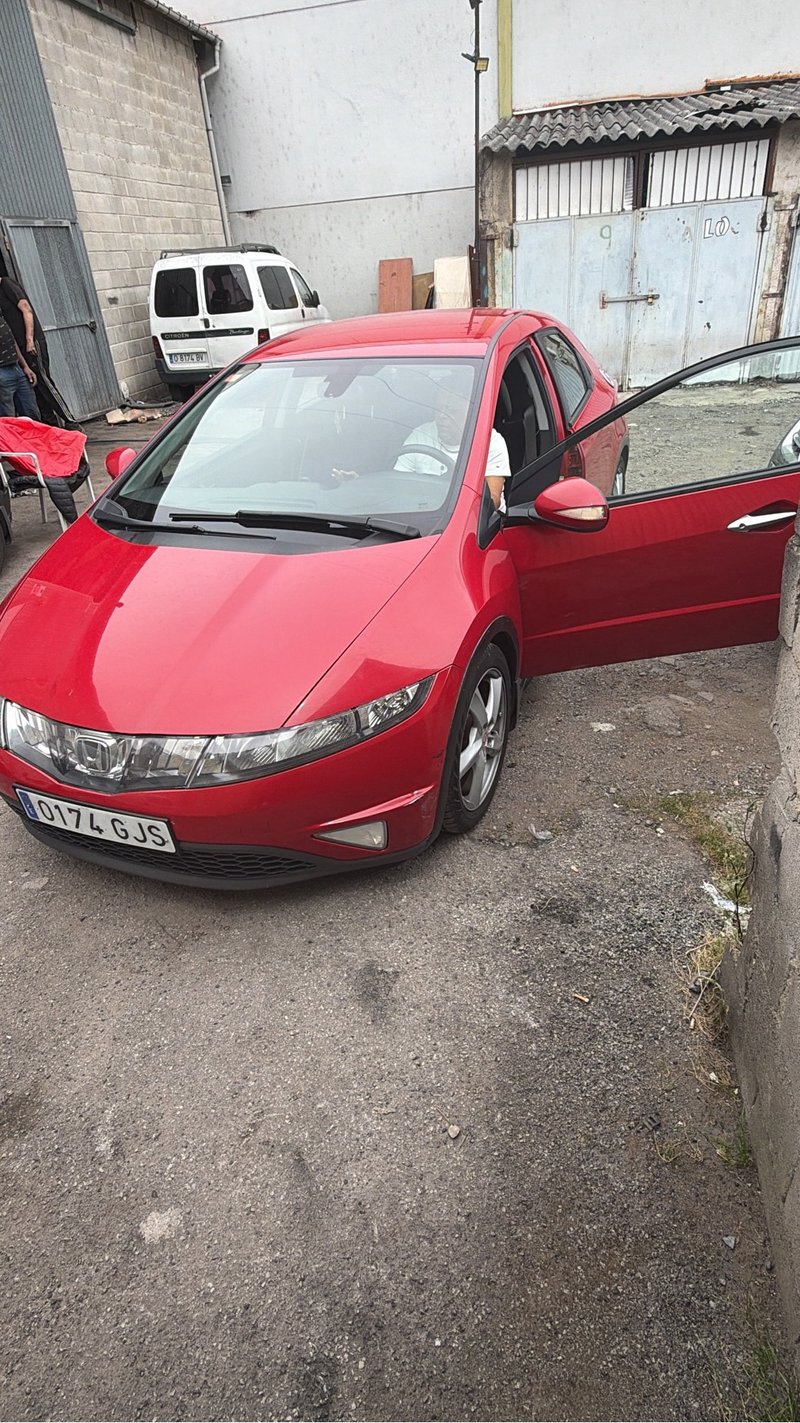 Honda Civic 2008 - foto 1