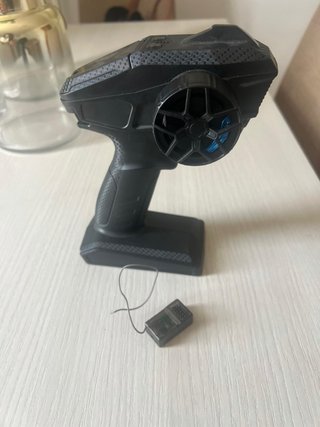 Emisora Coche RC Negra y Gris