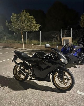 Yamaha TZR 49cc Negra y Dorada