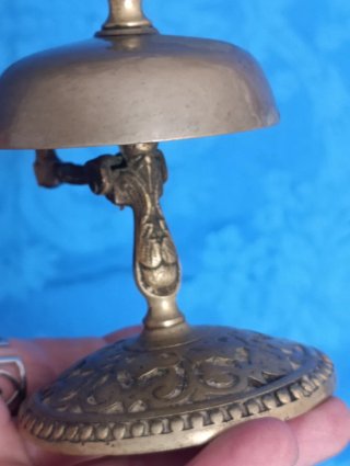 Campanella da banco antica in metallo
