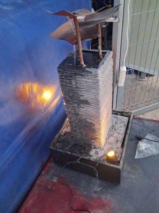 Fuente de jardín de aluminio