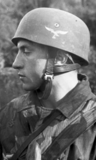 Casco M38 Paracaidista Alemán Fallschirmjäger
