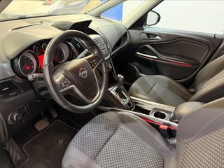 Opel Zafira 2015