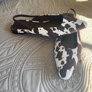 Zapatos Marrones y Blancos