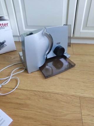 Cortadora de fiambre eléctrica Ritter Fino1