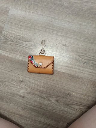 Llavero de cuero con diseño