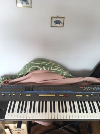 Sintetizador Korg Poly-61M