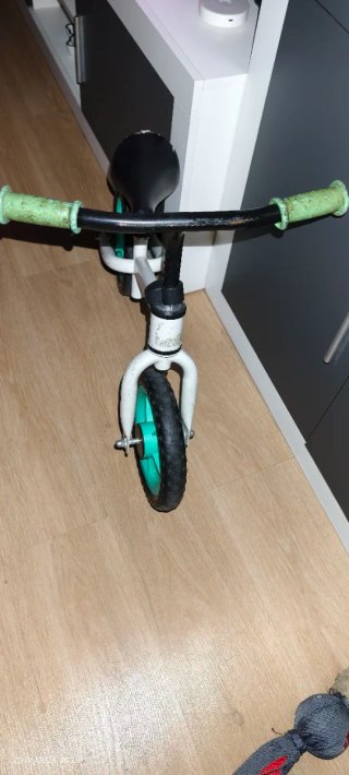 Bicicleta de equilibrio infantil