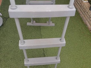 Escalera Piscina Bestway Gris