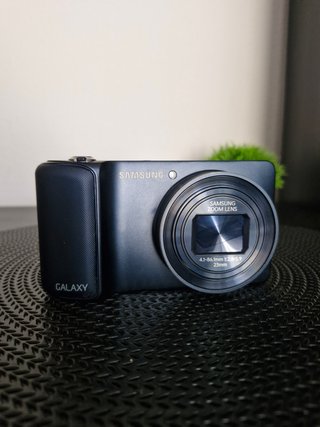 Samsung Galaxy Camera EK-GC100 21x Zoom Android