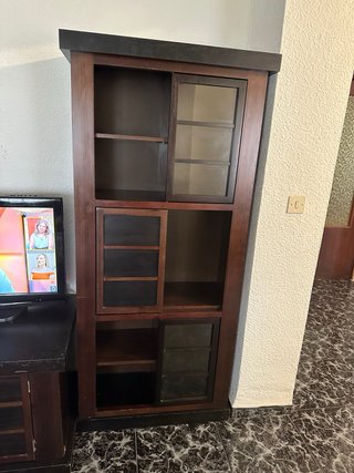 Vitrina de salón madera y cristal