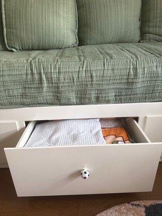 Cama nido color crema con cajones Ikea