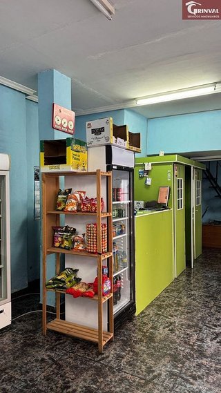 Local comercial en venta en Valderas - Los Castillos en Alcorcón