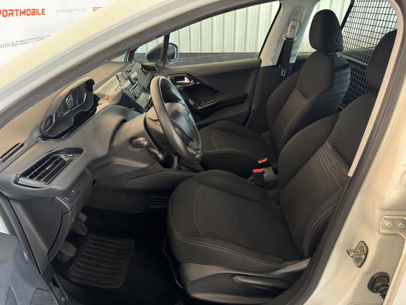 Peugeot 208 2013, foto 6
