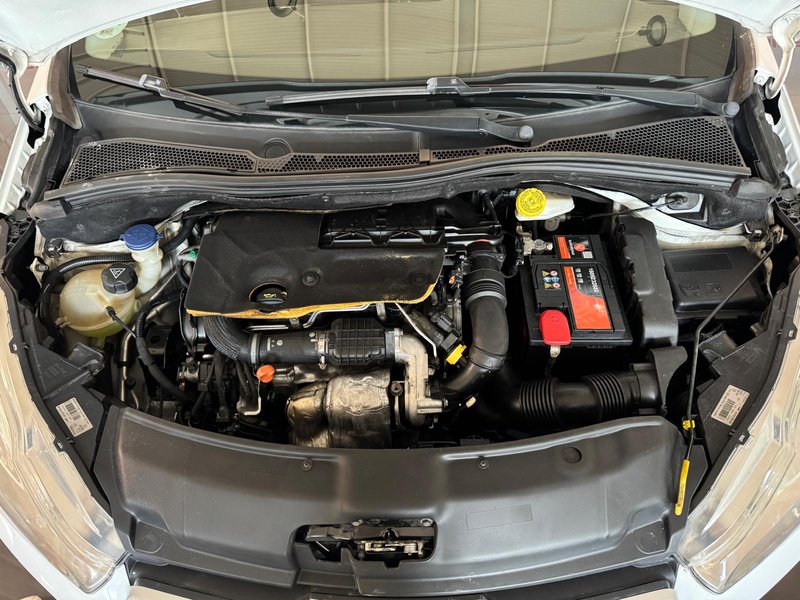 Peugeot 208 2013, foto 11