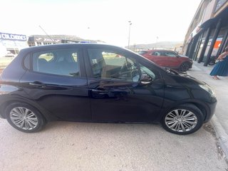 Peugeot 208 2019