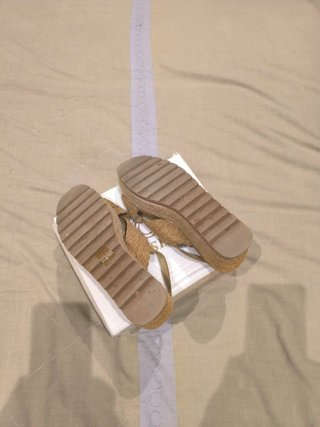 Sandalias plataforma Shif beige tiras cruzadas