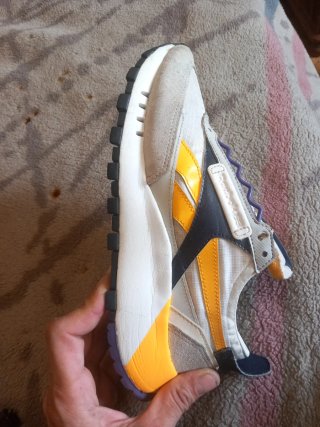 Tenis Reebok Classic Talla 38 Sin Cordones