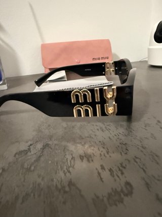 Occhiali da sole Miu Miu
