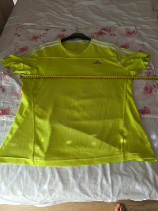 Camiseta Adidas original talla L en perfecto estad