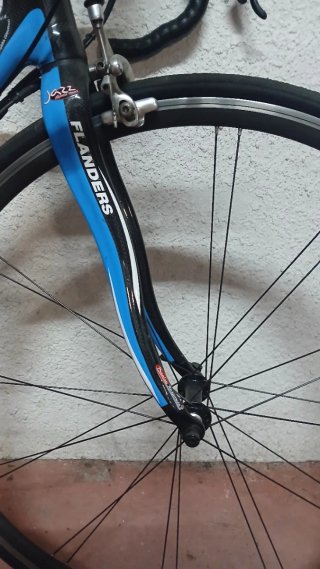 Bicicleta Flanders carretera motor