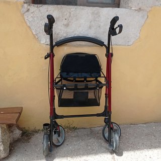 Andador personas mayores plegable