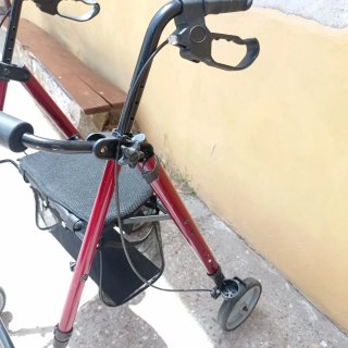 Andador personas mayores plegable