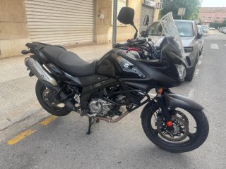 Suzuki V-Strom 650 ABS 2016 color negro