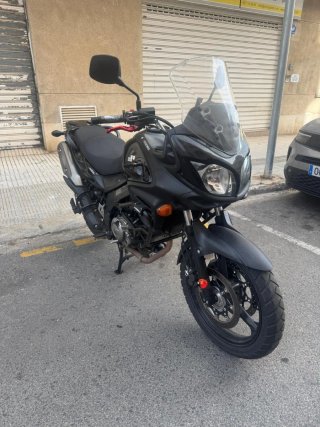 Suzuki V-Strom 650 ABS 2016 color negro