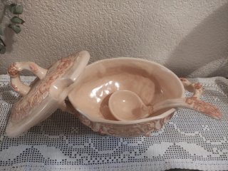 Sopera antigua Art.Manises