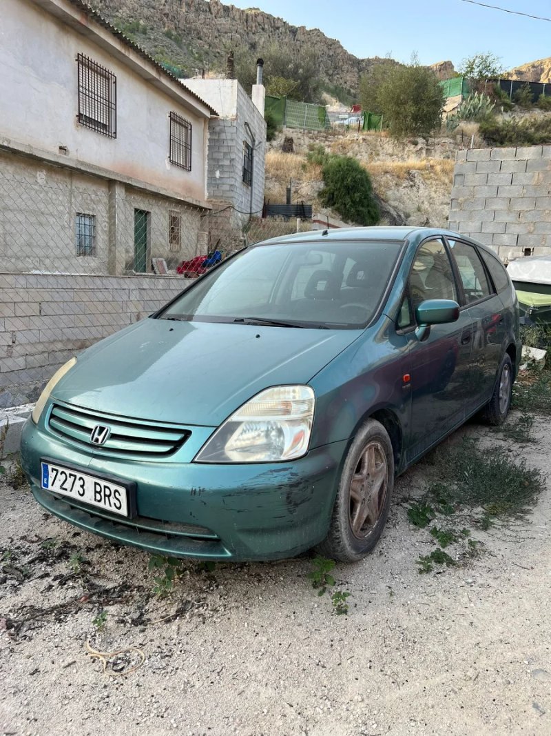 Honda Stream 2001 - foto 1