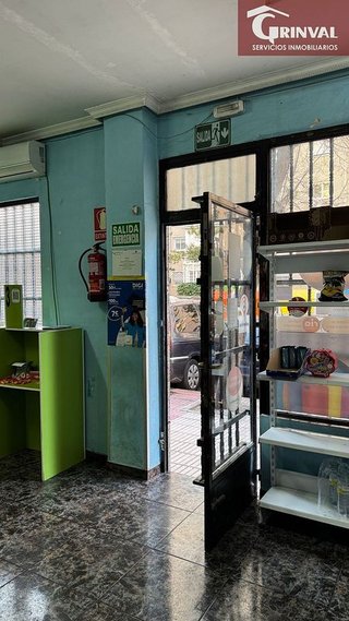 Local comercial en venta en Valderas - Los Castillos en Alcorcón
