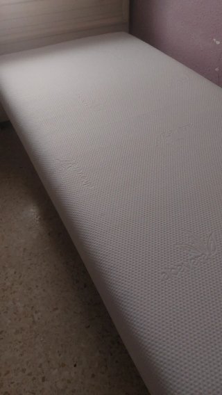Letto articolato 90x1,90x50 ideale per anziani