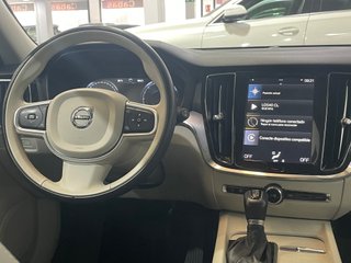 Volvo V60 2.0 D3 Momentum Auto