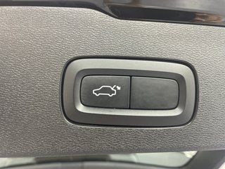 Volvo V60 2.0 D3 Momentum Auto